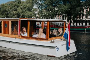 Salon boat rental Amsterdam